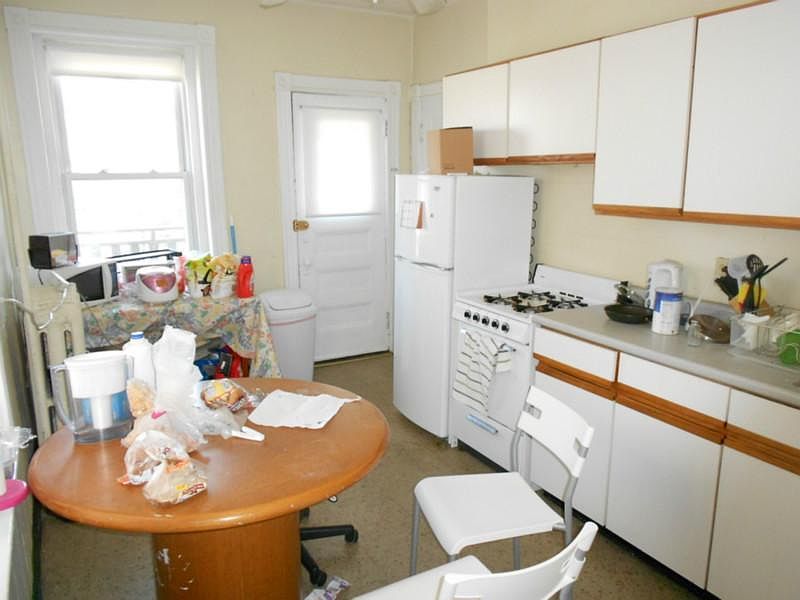 2nd image of 1116 Commonwealth Ave #40