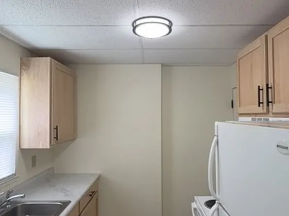 702 River Park Dr #740, Waverly, IA 50677