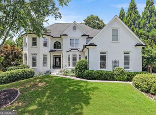 2461 Floral Valley Dr, Dacula, GA 30019
