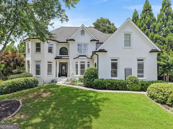 2461 Floral Valley Dr, Dacula, GA 30019