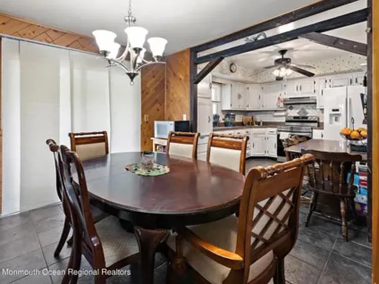 404 Chandler Rd — Photo 4