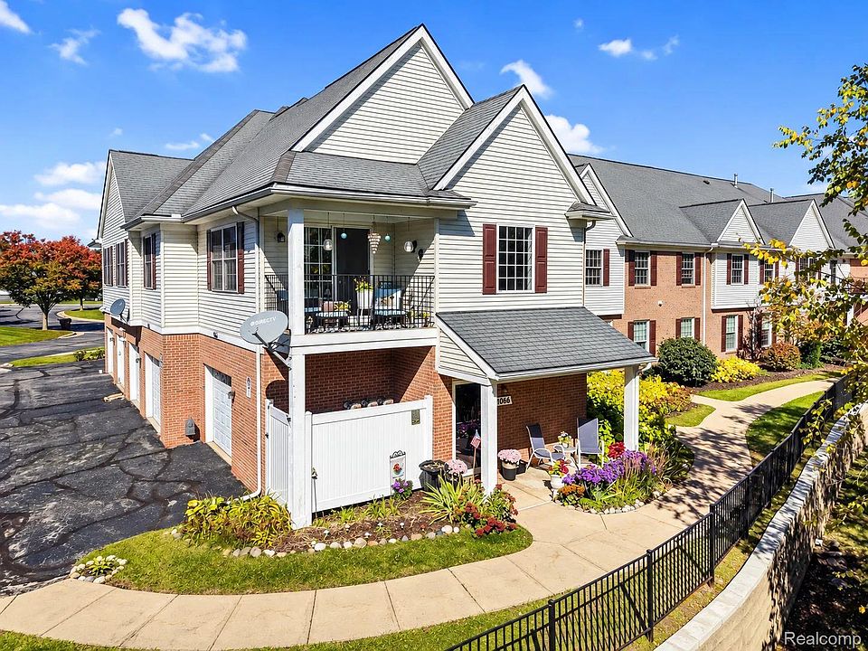 1st image of 1066 Shiawassee Cir