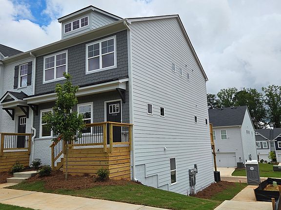 5th image of 1584 Salem Dr #100