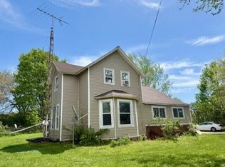 5622 S Water Rd, New Era, MI 49446