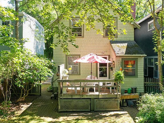 5th image of 1880 Garden St