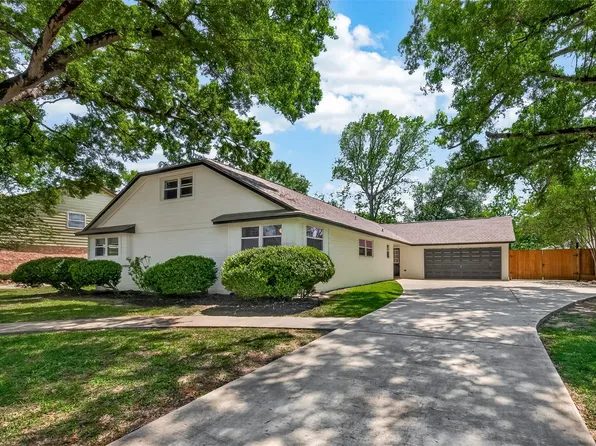 4142 Willow Hill Dr, Seabrook, TX 77586