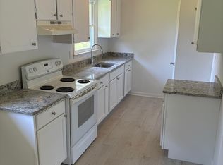 118 Stone Dr, Wellford, SC 29385