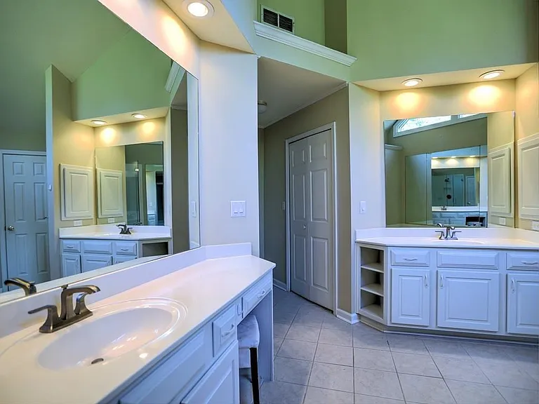515 Mellbrook Ln — Photo 33