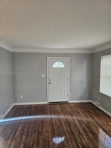 4196 Buckingham Ave — Photo 11
