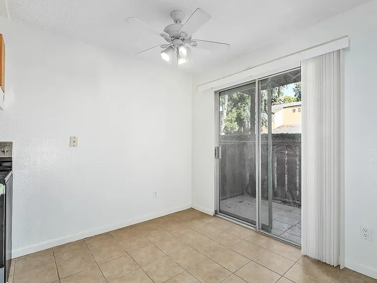4332 Pacific Ave #25 — Photo 11