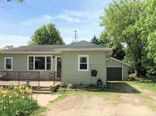 39011 87th Pl, Burlington, WI 53105