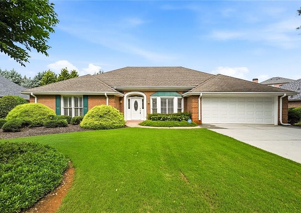 1st image of 330 Carybell Ln