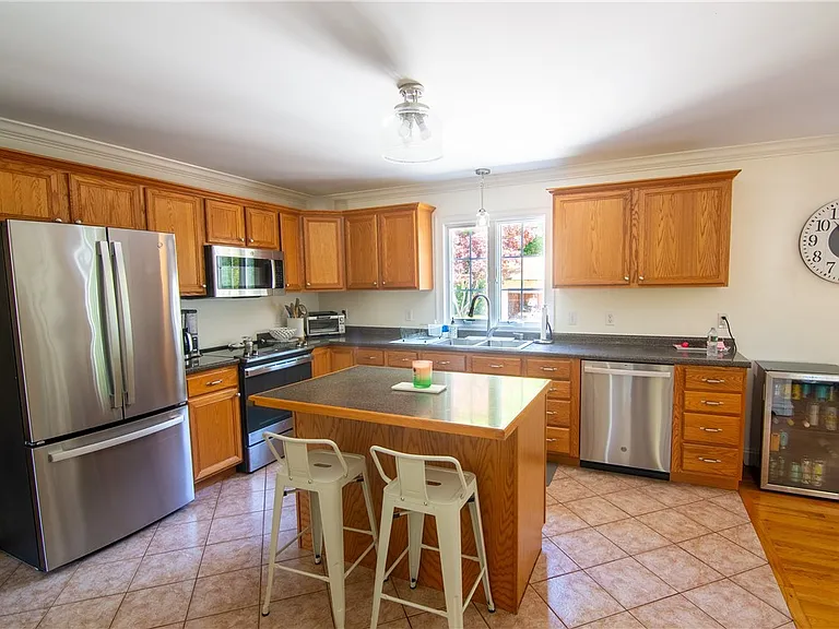 25 Sycamore Dr — Photo 6