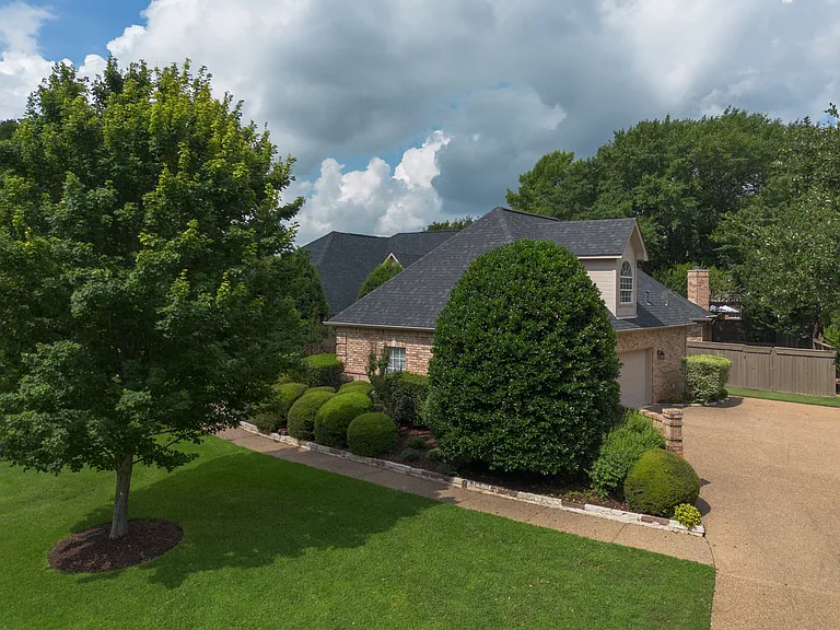 360 Highland Oaks Cir — Photo 42