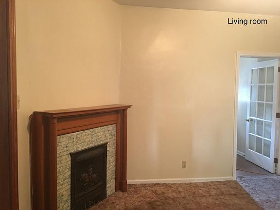 3rd image of 818 N Columbus St