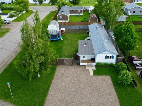 10701 N 102nd Ave, Mackenzie County, AB T0H 2H0
