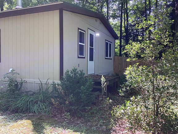 2nd image of 9488 S 11th Rd