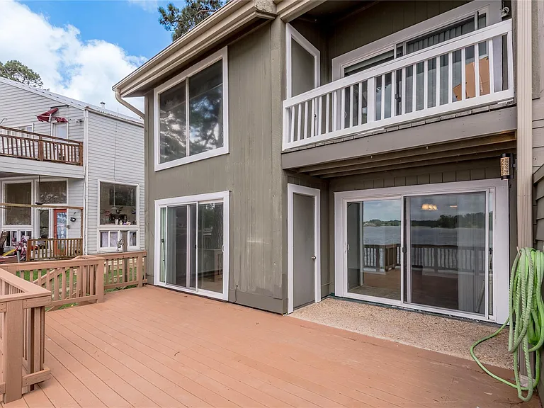 208 Waters Edge — Photo 24