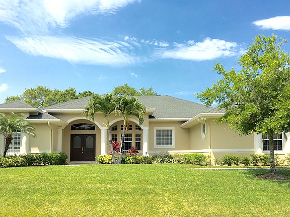 2nd image of 2208 Winding Creek Ln