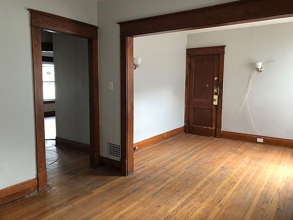 4th image of 199 Parkdale Ave APT 4