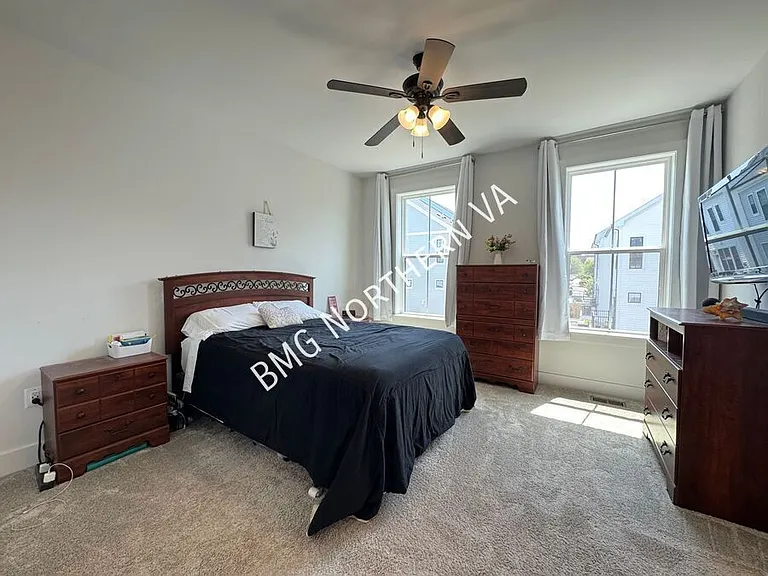 7435 Rocky Creek Ter — Photo 16