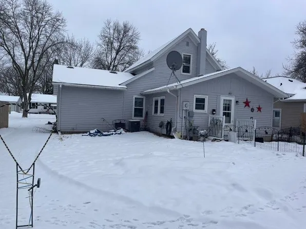 409 3rd St SE, Wadena, MN 56482