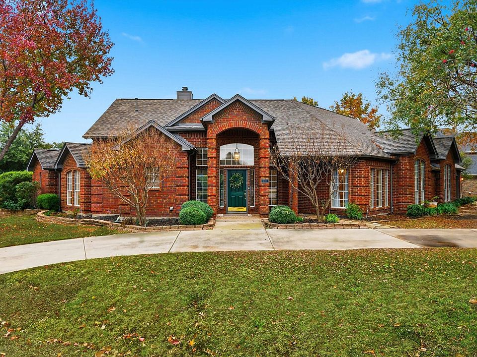 1st image of 500 Sheldon Ct