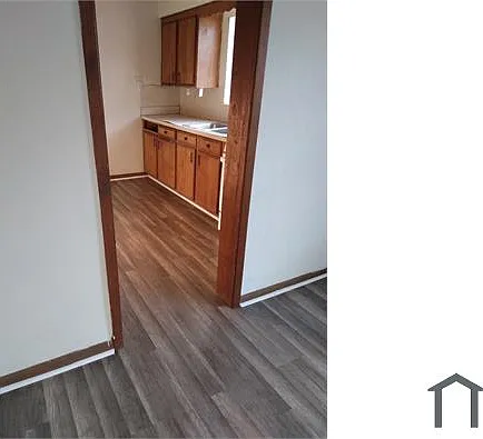 2 bed, 950 sqft, $800 — Photo 2