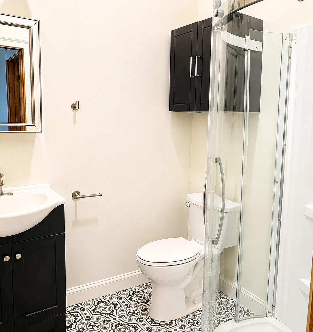 4 bed, $4,400 — Photo 3