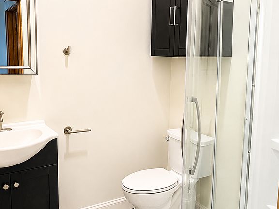 3rd image of 46 Main St APT 5