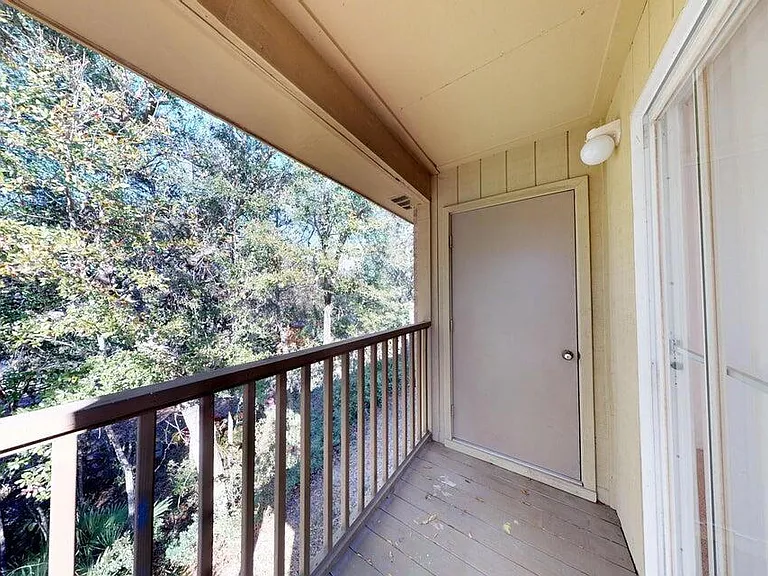 1863 Norwood Ct #4 — Photo 18