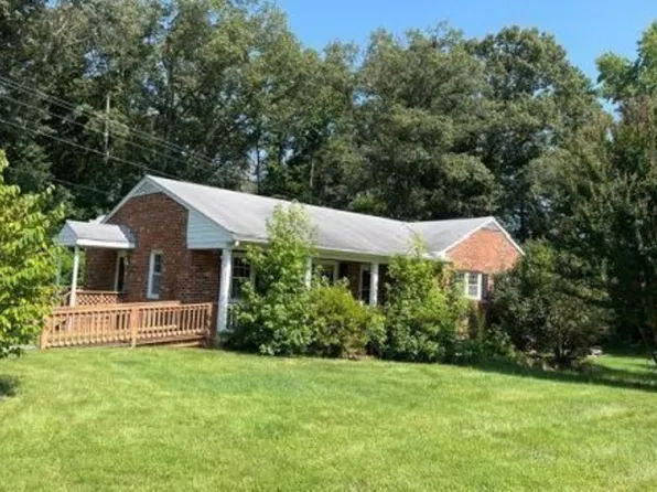 3178 Essex Mill Rd #A, Dunnsville, VA 22454