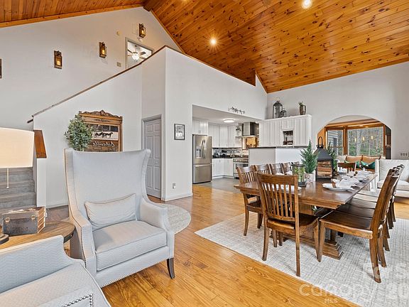 5th image of 106 Bishop Cove Rd
