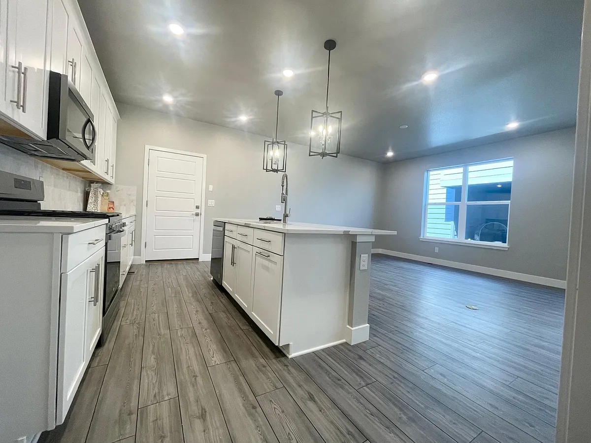 Building Photo - 4619 S Kipling Cir
