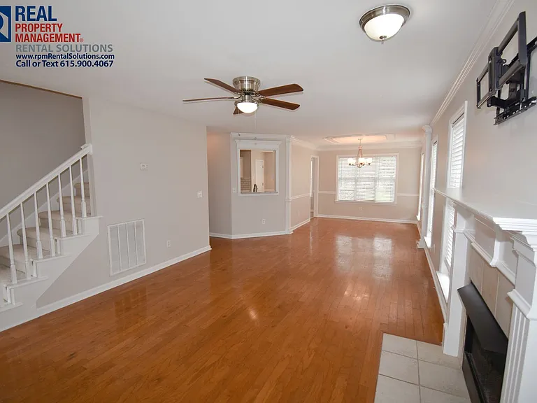 2410 Alexander Blvd — Photo 3