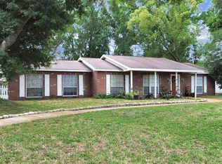7608 Barry Rd, Tampa, FL 33615