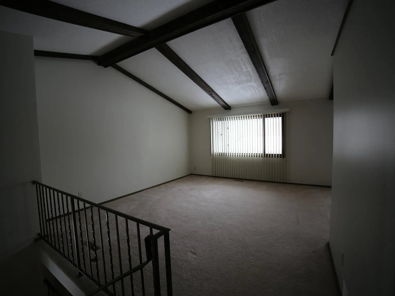 3 bed, 1800 sqft, $2,195 — Photo 4
