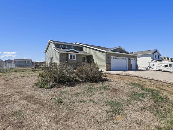 2nd image of 475 Freude Ln