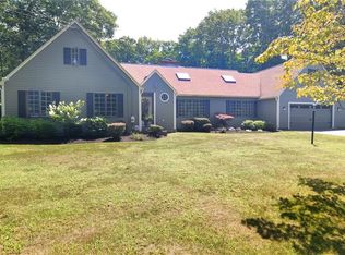 76 Suddard Ln, Scituate, RI 02857