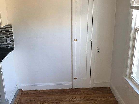 5th image of 1600 Golden Gate Ave #6