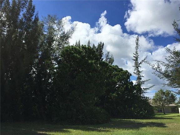 3rd image of 4104 SW 16th Pl