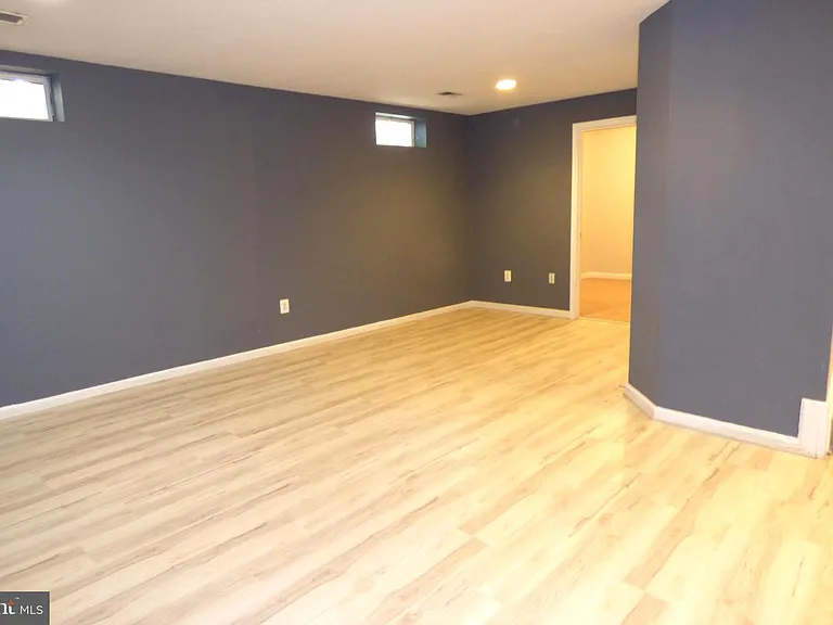 20957 Duryea Ter — Photo 25