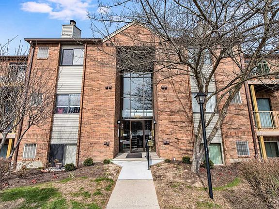 2nd image of 5989-10 Meadowcreek Dr #5989