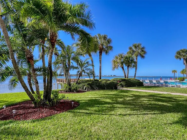 675 S Gulfview Blvd #Penthouse 1 — Photo 51