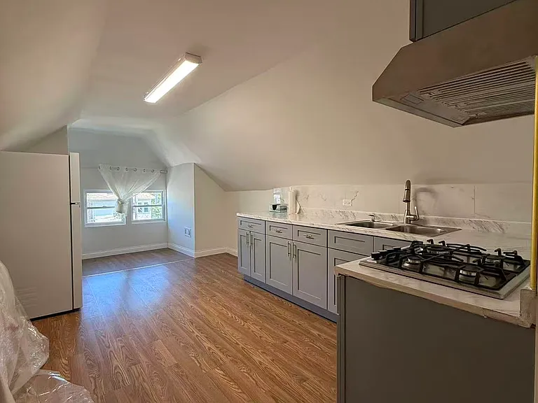 4357 S Whipple St #3 — Photo 1