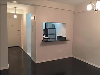 Rented by R New York