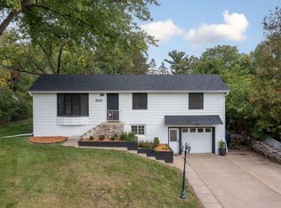 825 W River Rd, Champlin, MN 55316