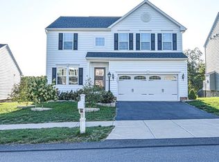 330 Ranchero Dr, Coraopolis, PA 15108