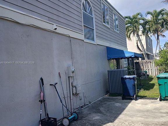 2nd image of 10005 SW 223rd Ln