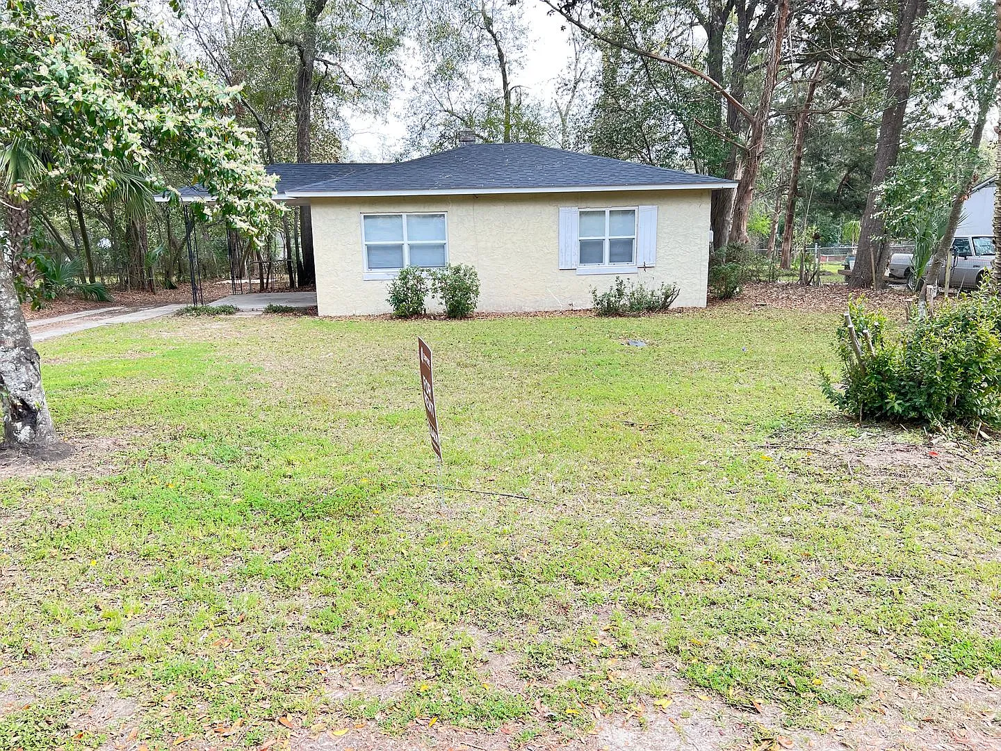 Cottage Home in Seminole Manor — Photo 1